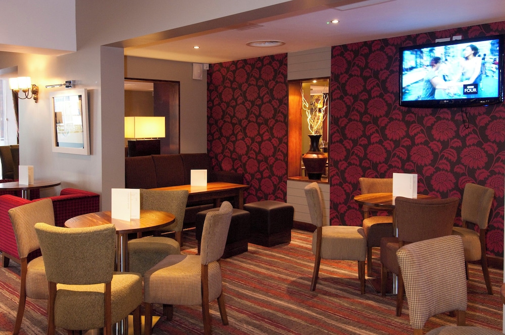 Premier Inn Cardiff City Centre Queen Street 36/60