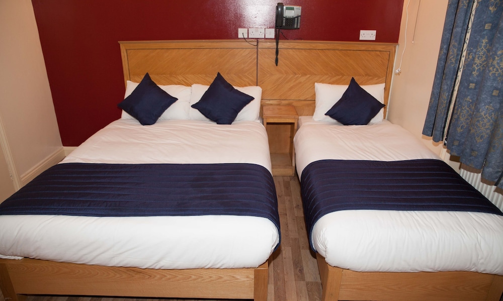 St Mark Hotel 25/50
