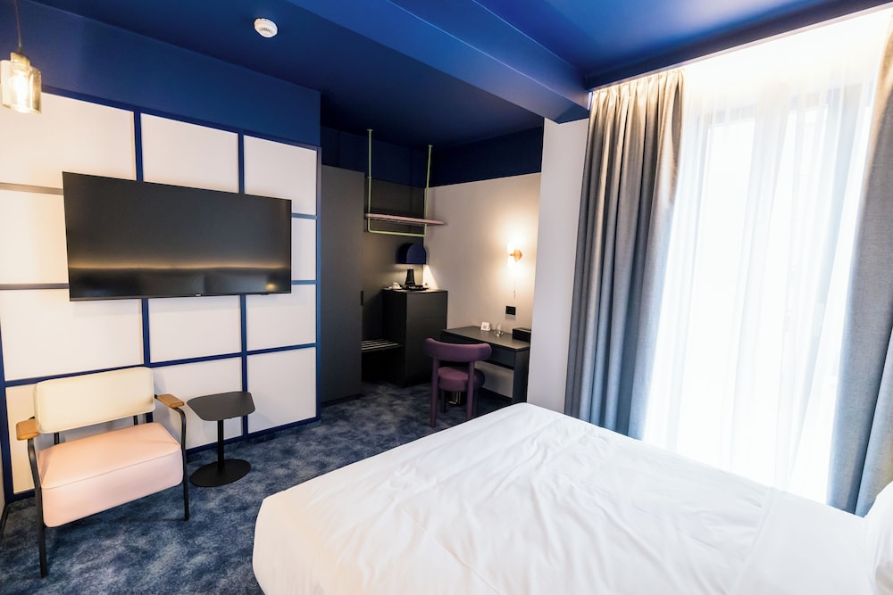 Mercure Bucharest Cantemir 8/26