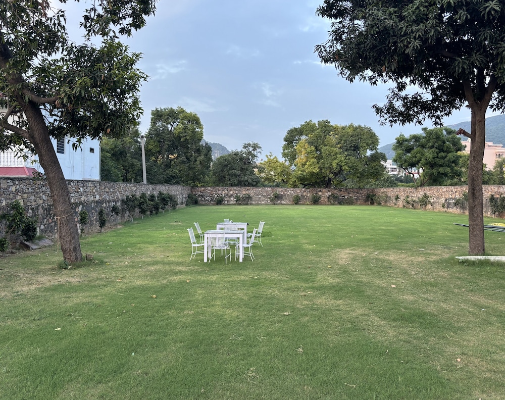Sajjan Bagh 39/48