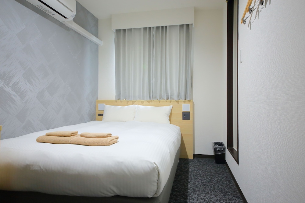 RENOVATED, STANDARD, DOUBLE BED