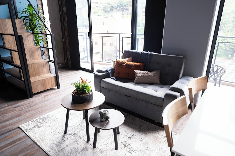 Royal Living Poblado 28/50