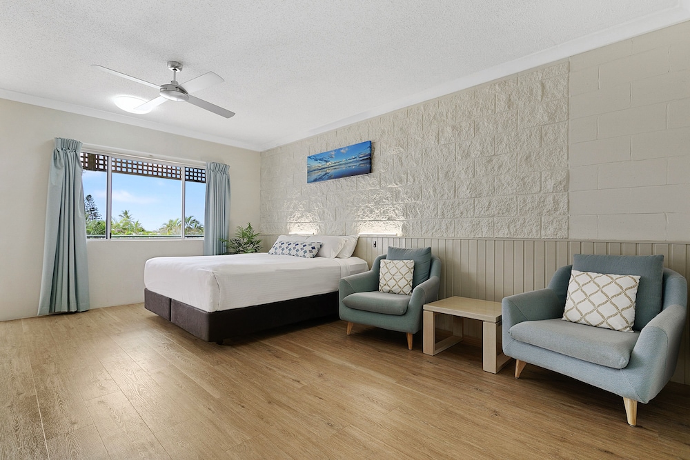 K Gari Beach Resort 31/50