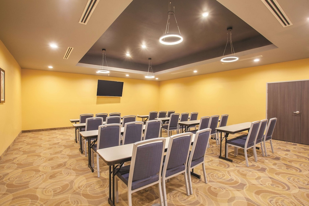 La Quinta Inn Suites By Wyndham Morgan Hill San Jose South 42/46