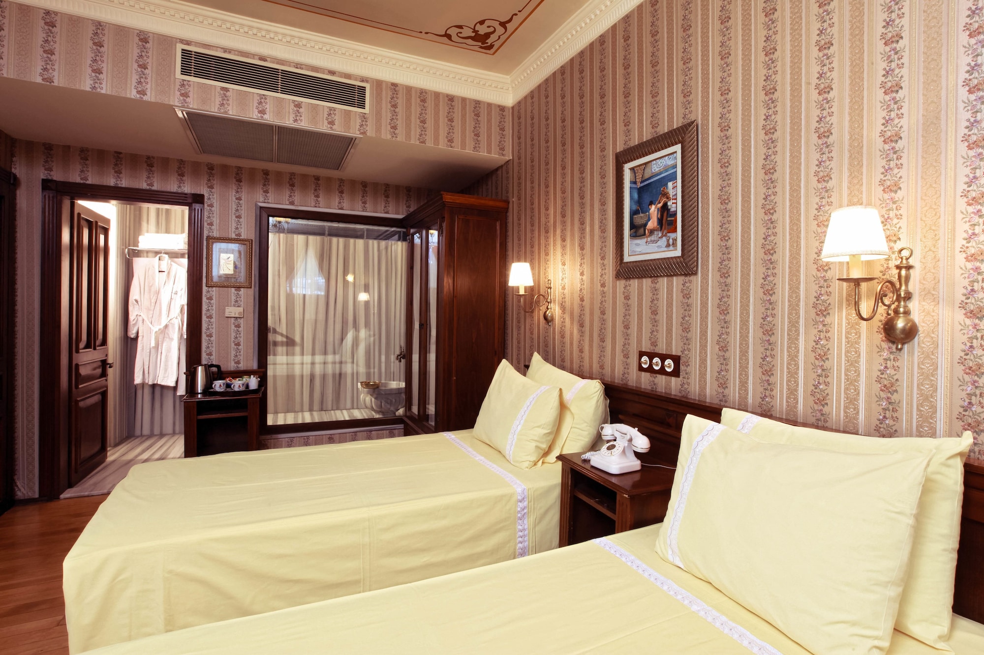 ROOM, GROUND FLOOR
