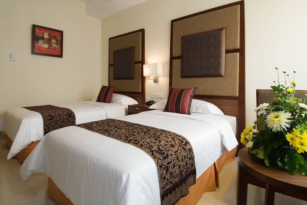 Aston Manado Hotel 10/40