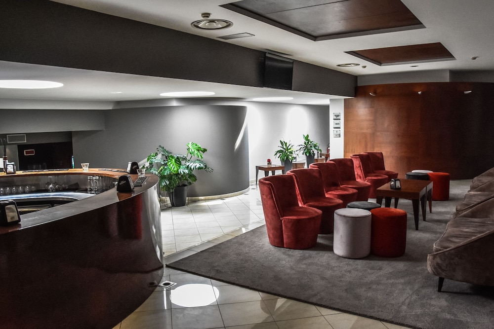 Aston Hotel 30/42