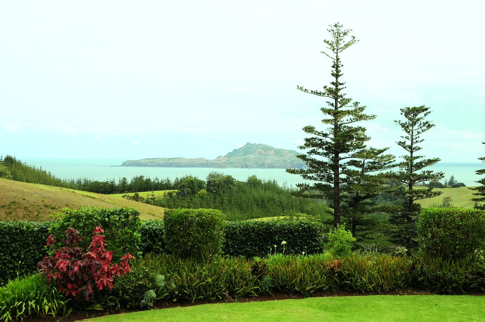Seaview Norfolk Island 43/50