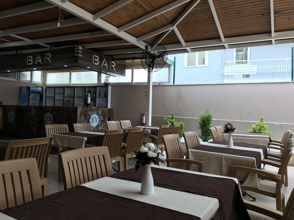 Park Marina Hotel 13/17