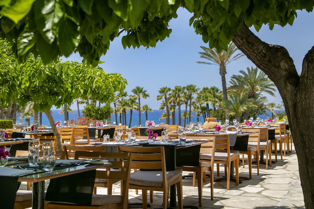 Azia Resort and Spa 82/98