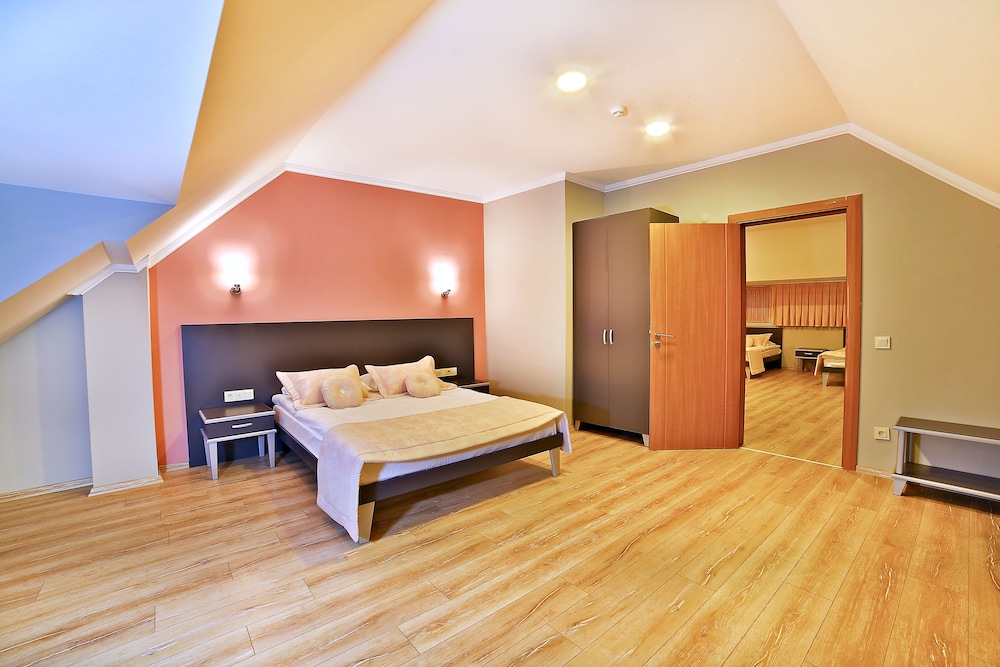 The Hera Premium Hotels 11/49