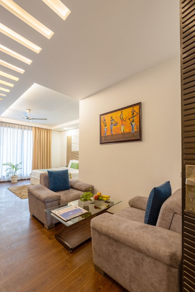 Vivid Boutique Hotel 35/50