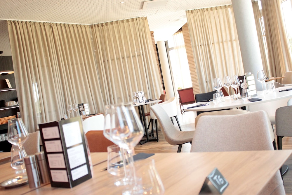 MERCURE Chartres Est 37/65
