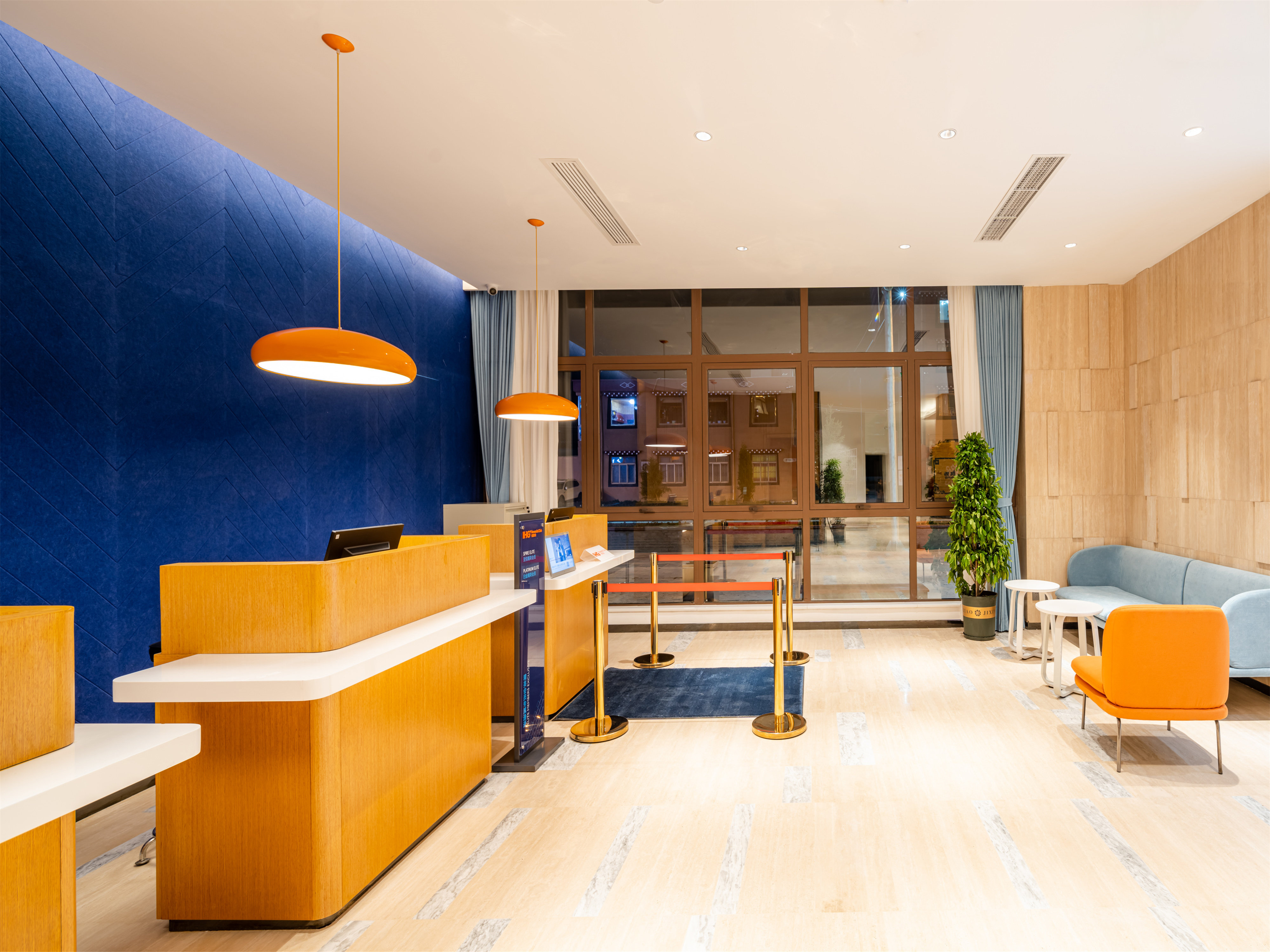 Holiday Inn Express Litang 27/78