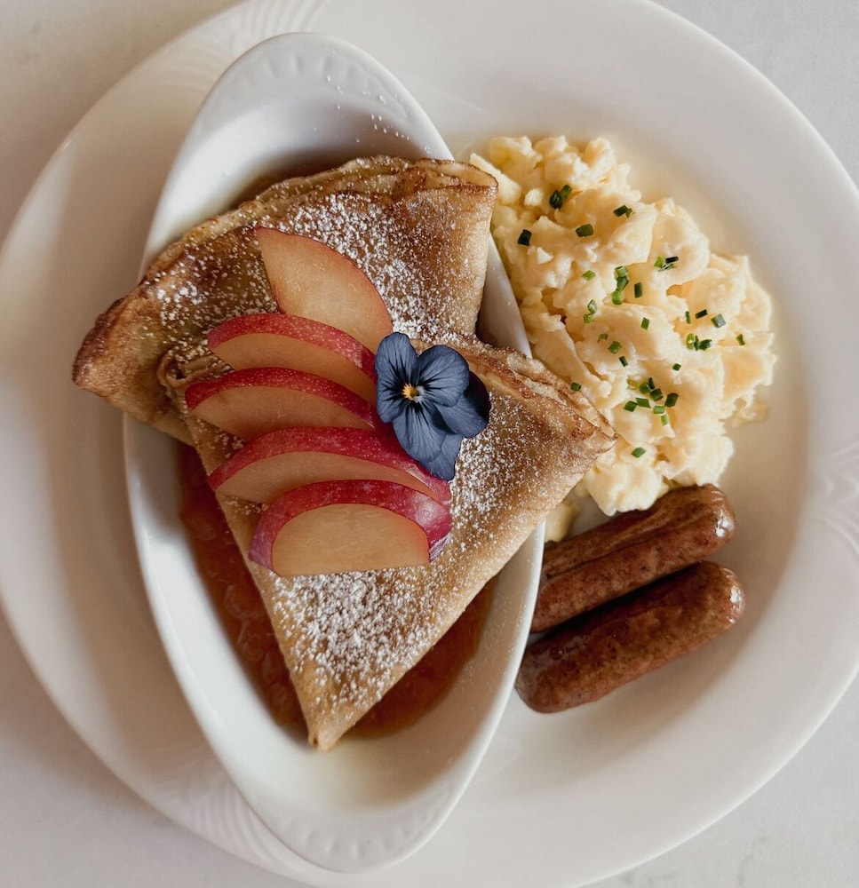 Mccall House Bed And Breakfast 25/50