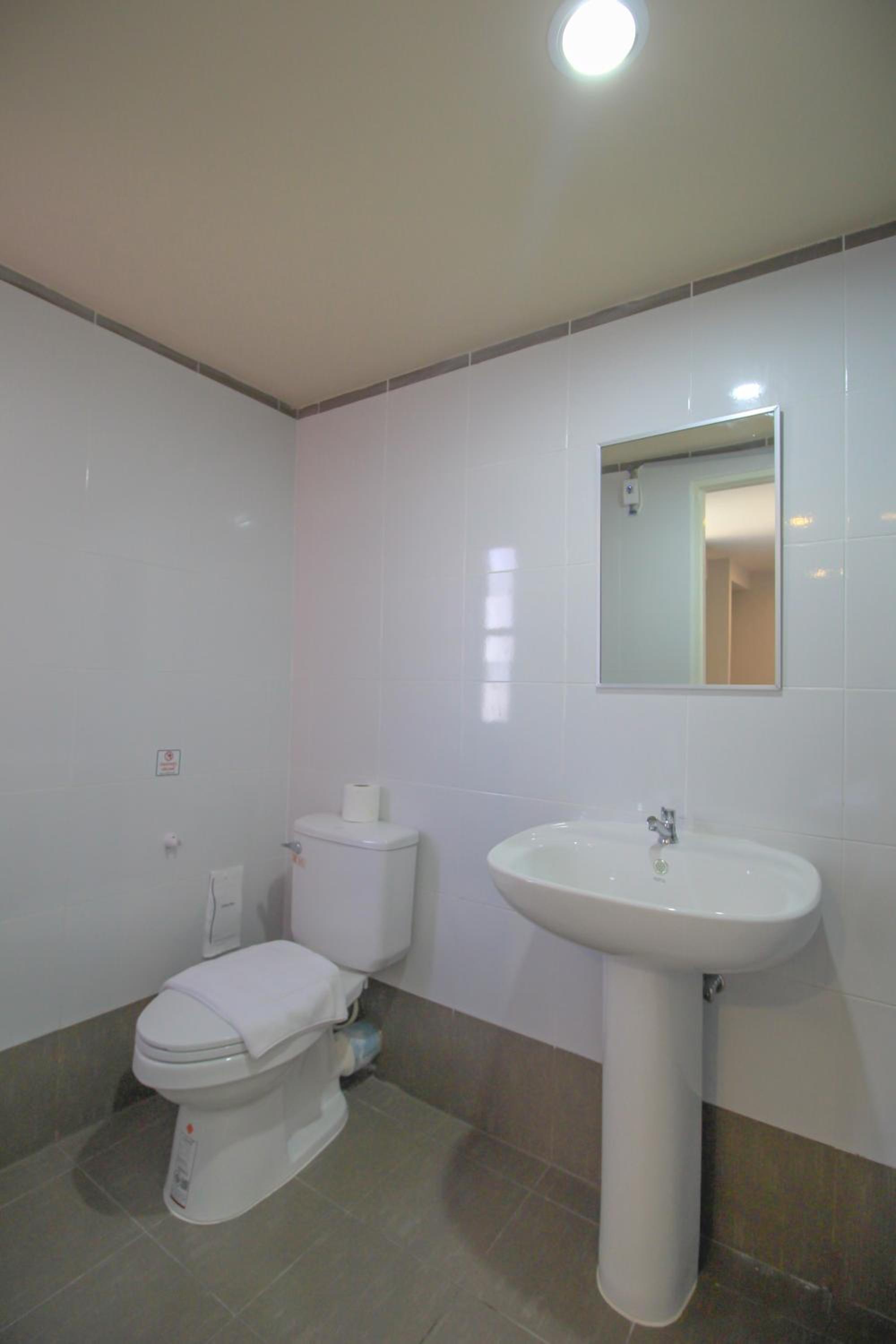 The Sea Bangsaen Hotel 43/48