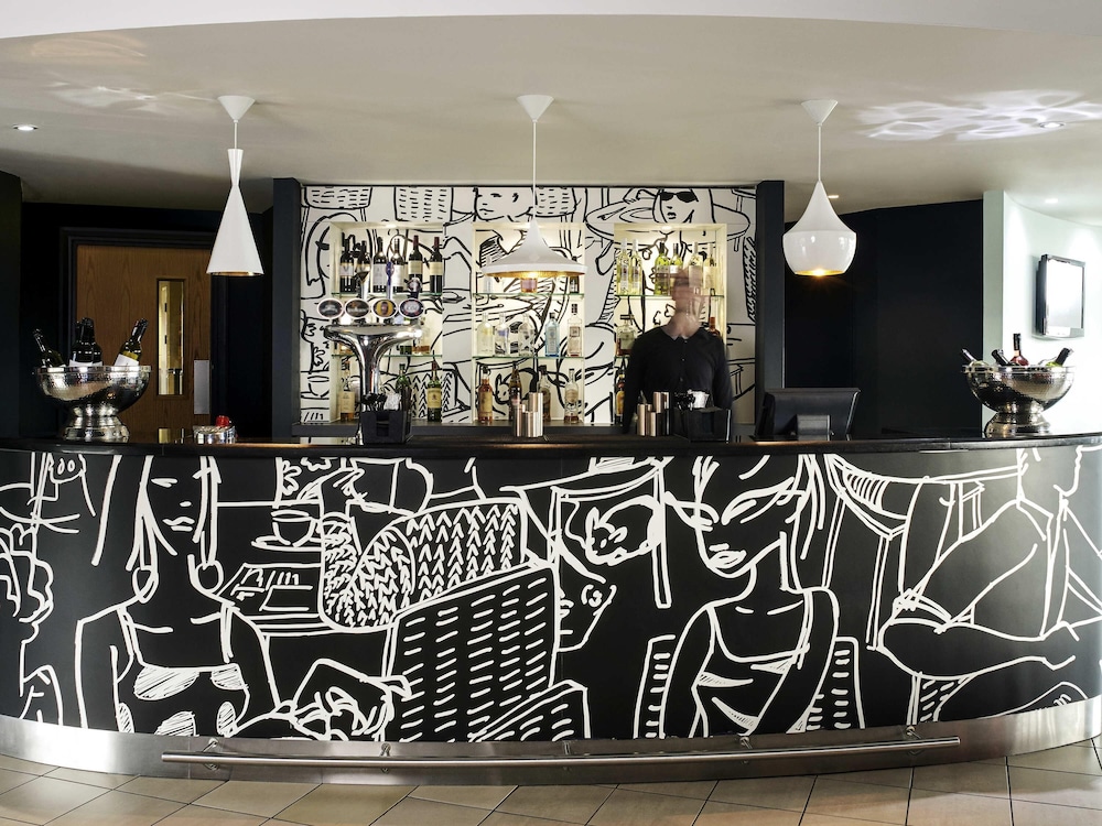 Ibis Swansea 7/63