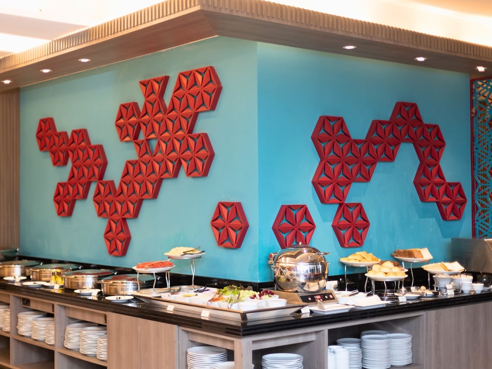 Ibis Styles Phuket City 10/60