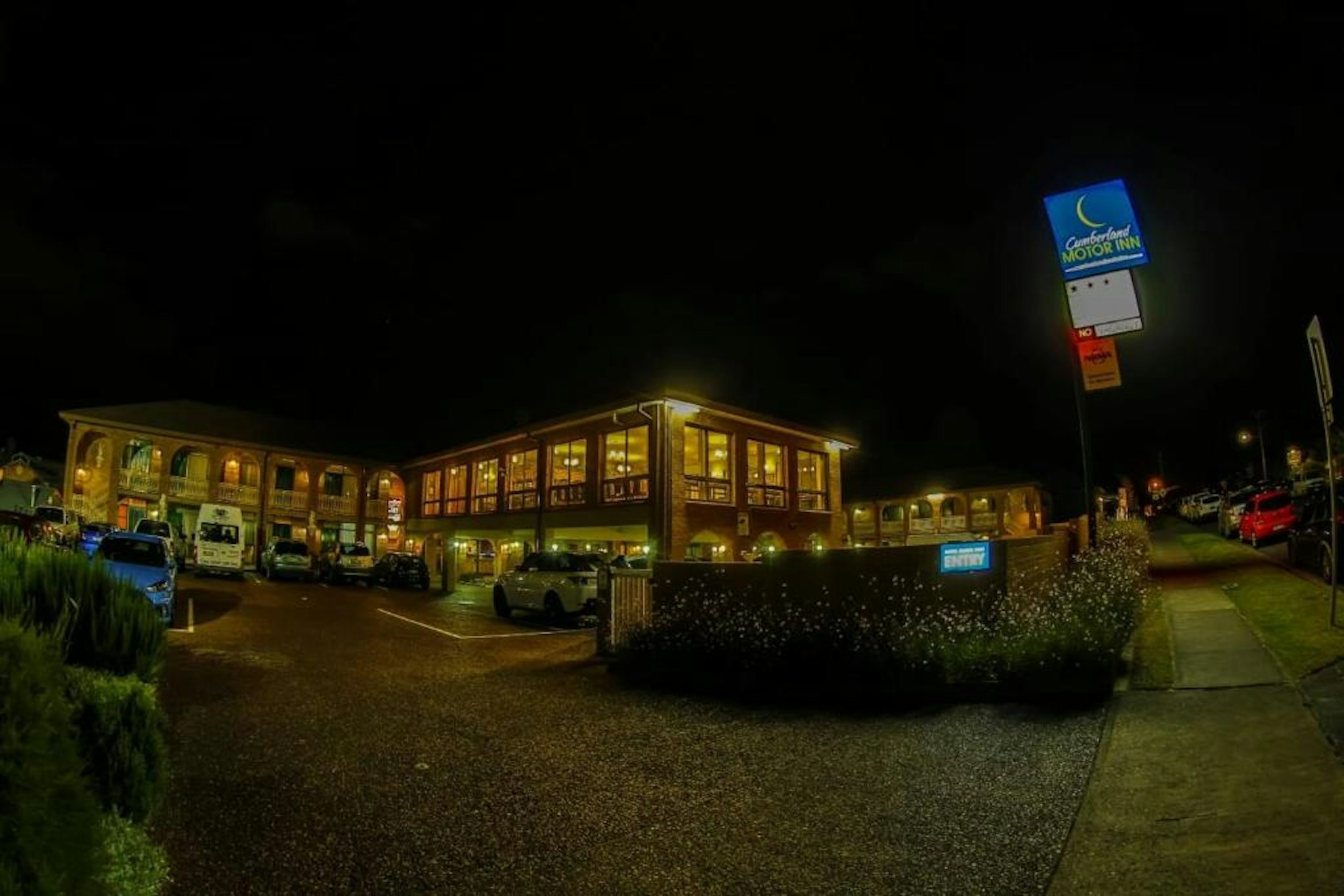 Cumberland Motor Inn 4/31