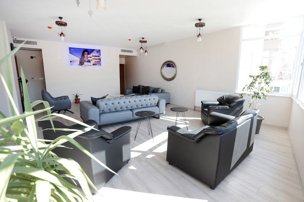 Beksiti Hotel 28/36