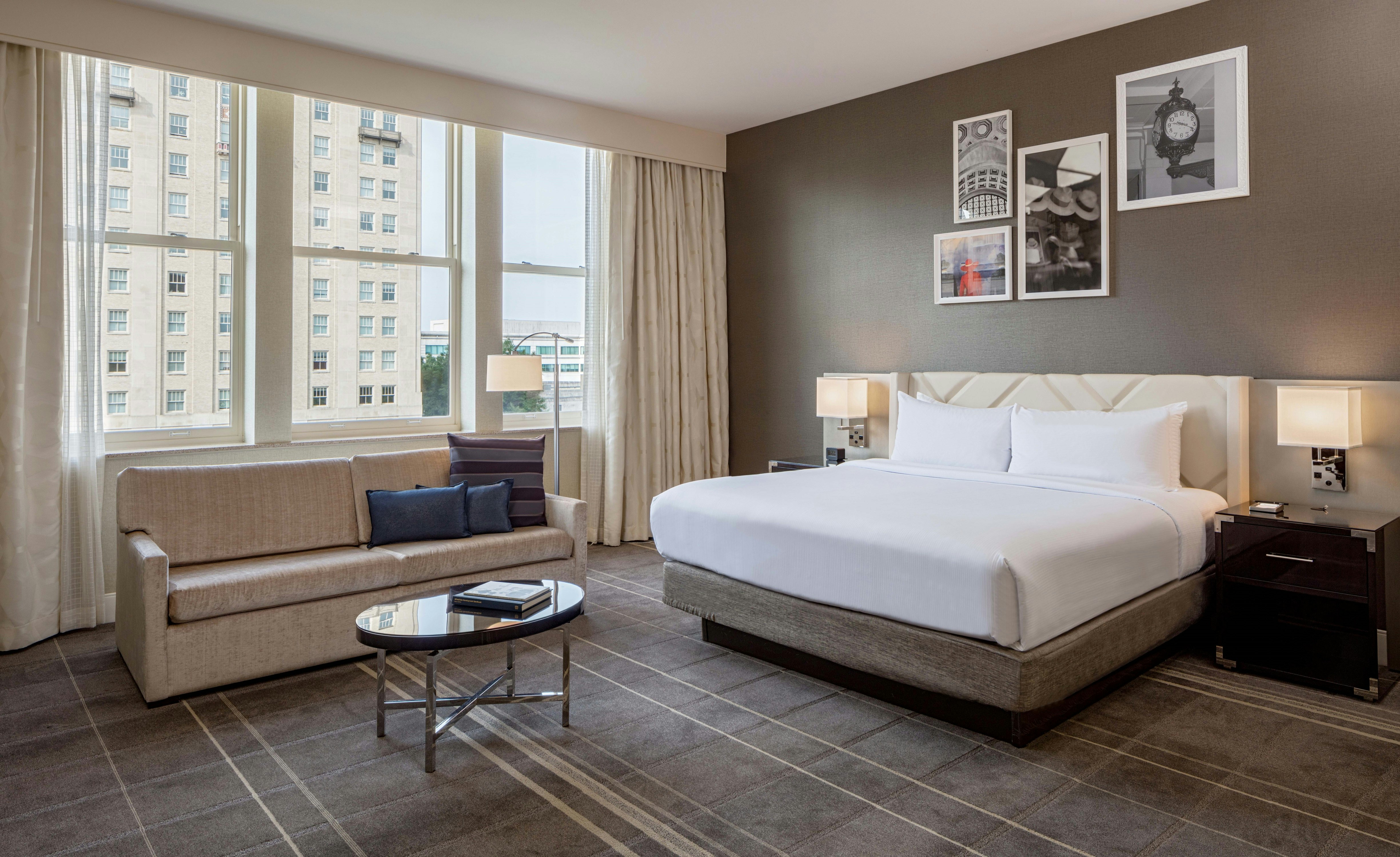 DELUXE, KING BED, SOFA