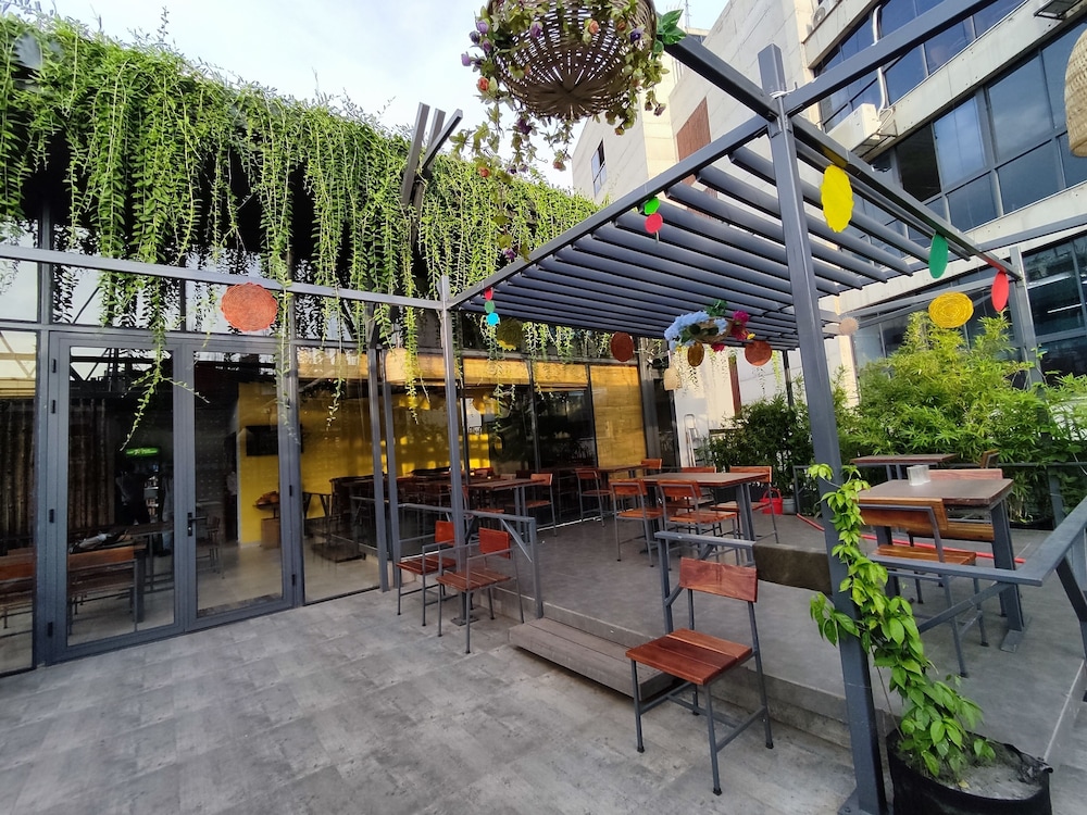 Hotel Nandini 65/70