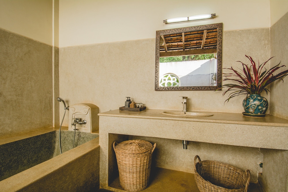 Terres Rouges Lodge 49/50