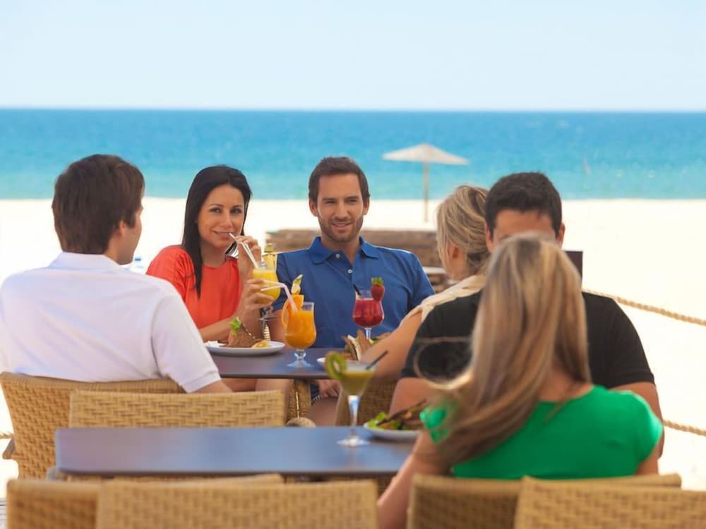 Ozadi Altura Beach Resort 13/68