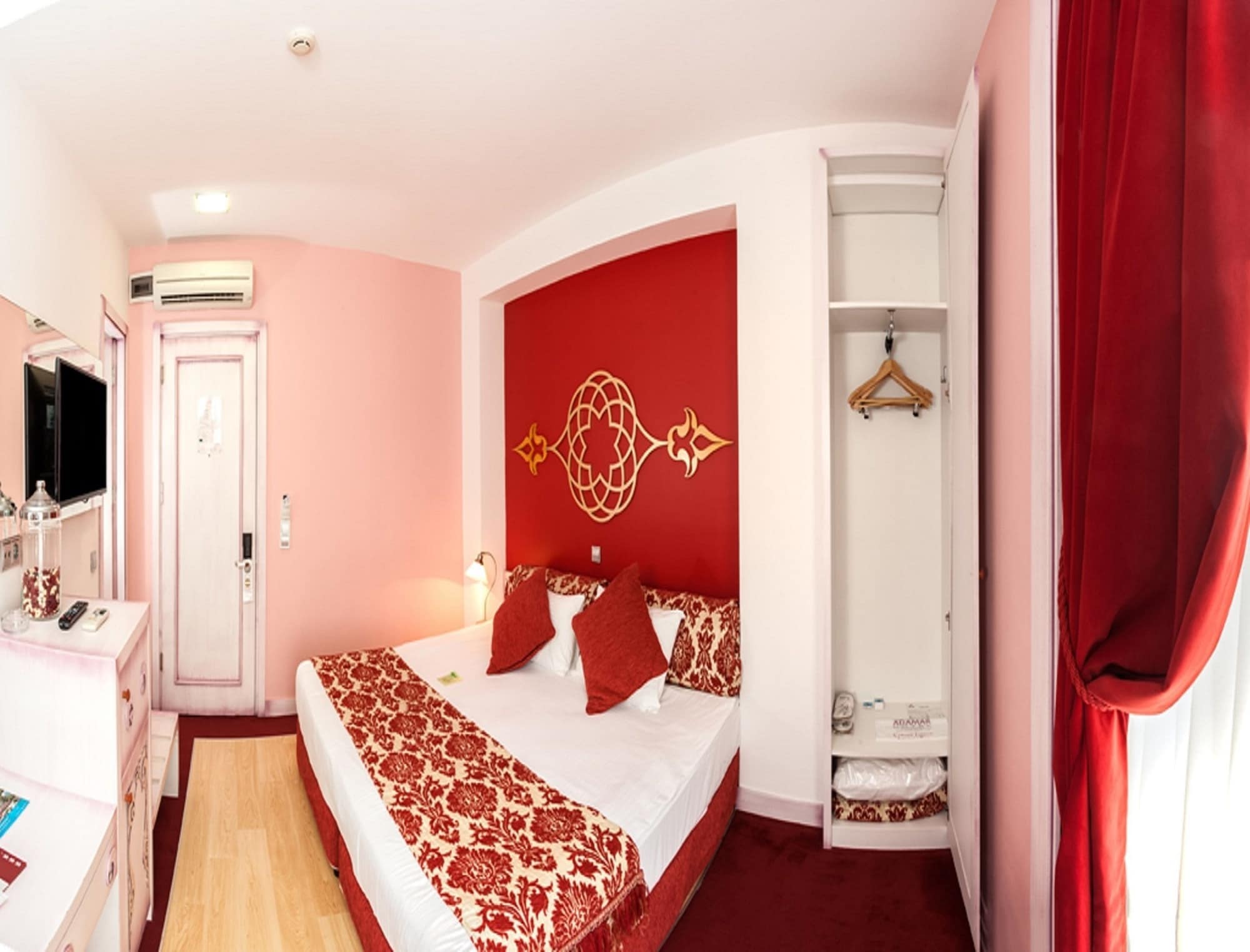 STANDARD, DOUBLE OR TWIN BED