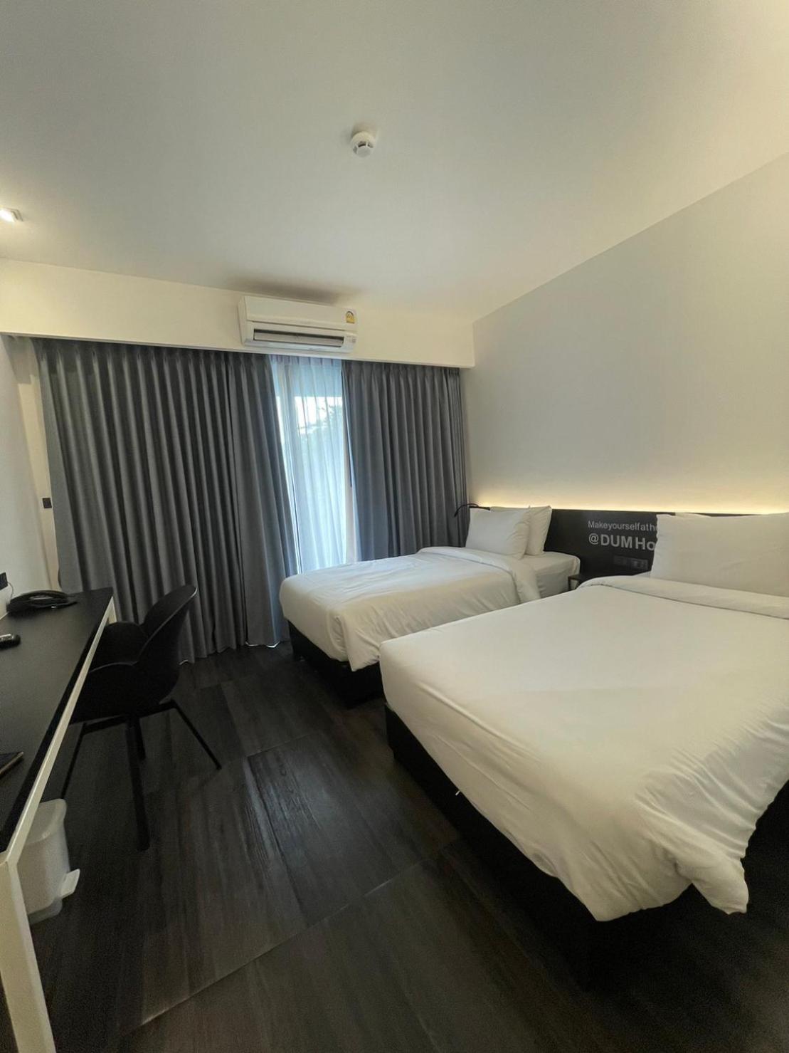 DUM Hotel 12/49