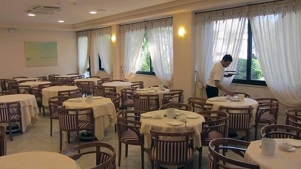 Sabra Hotel 21/35