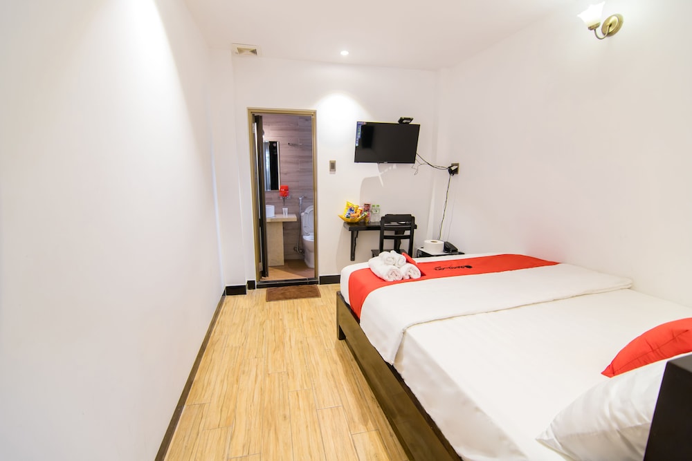Reddoorz Plus Near Ba Chieu Market 10/24