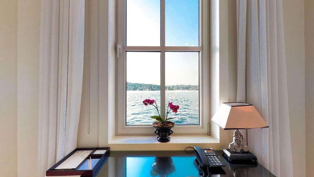 Ajia Hotel 18/50