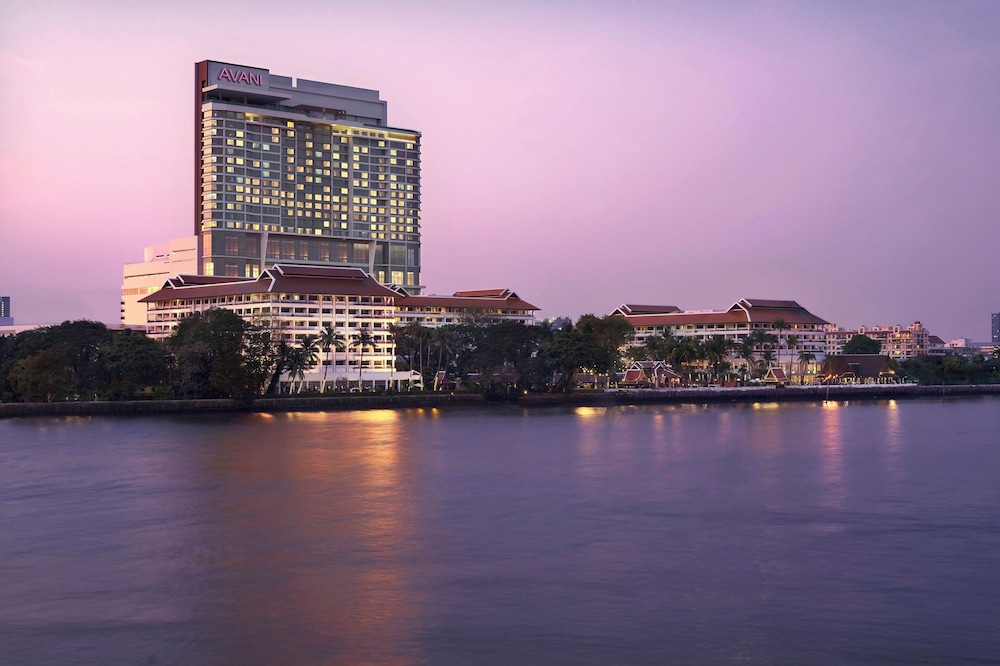 Anantara Riverside Bangkok Resort 39/43