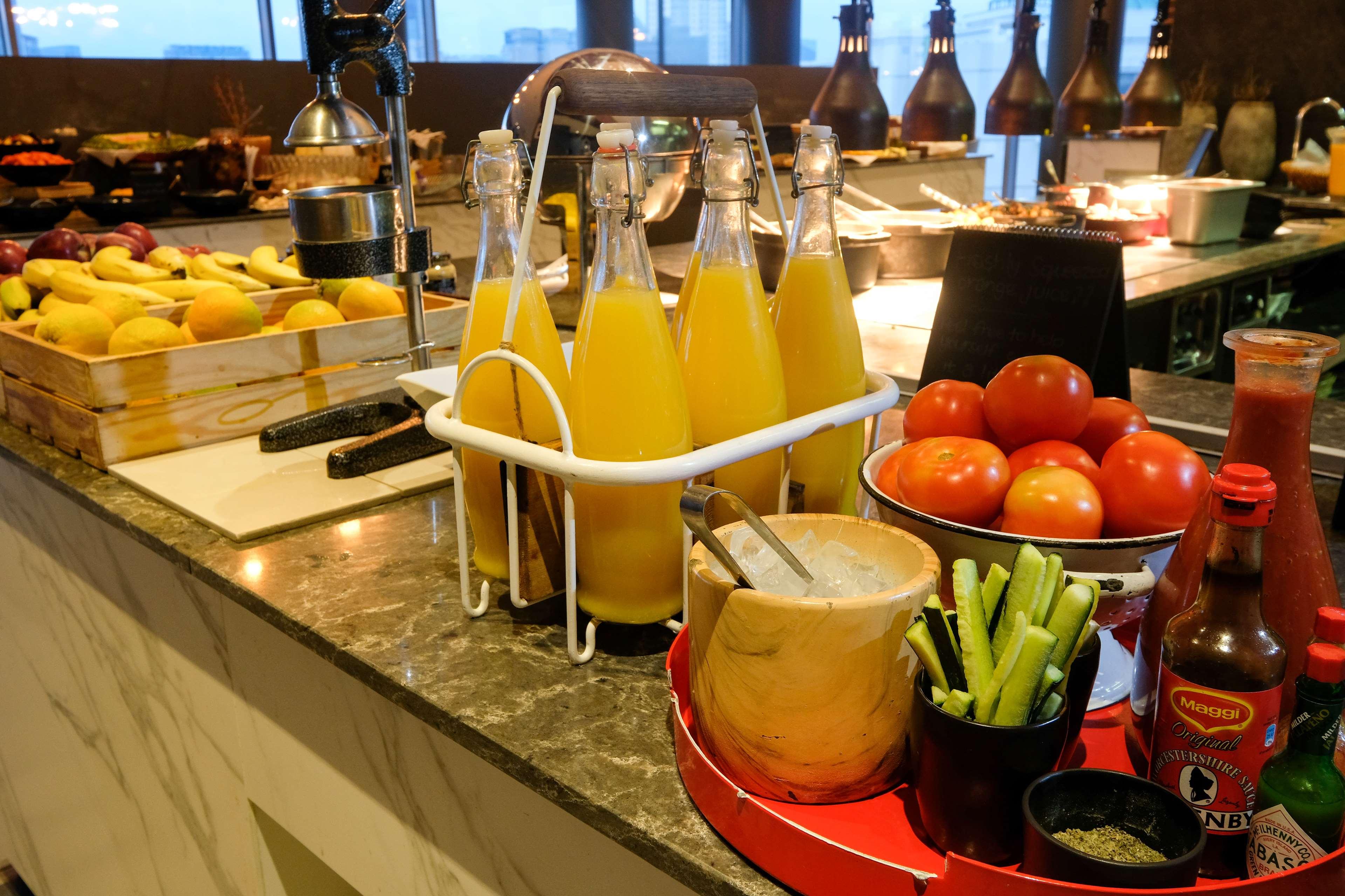 RADISSON BLU HOTEL SANDTON 20/50