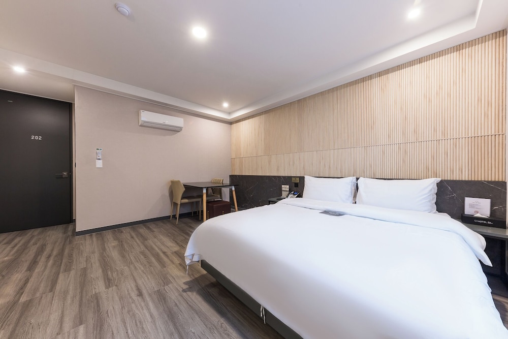 Hotel 24st Urban Brown Seosan Lake Park 20/50