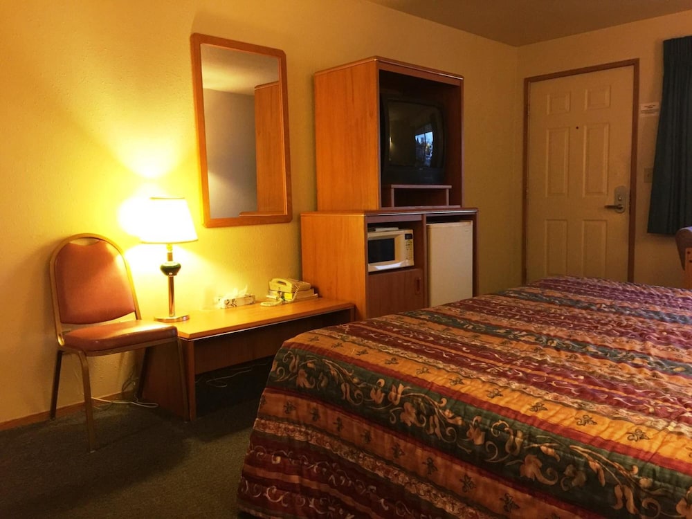 Milwaukie Inn Portland South 28/55