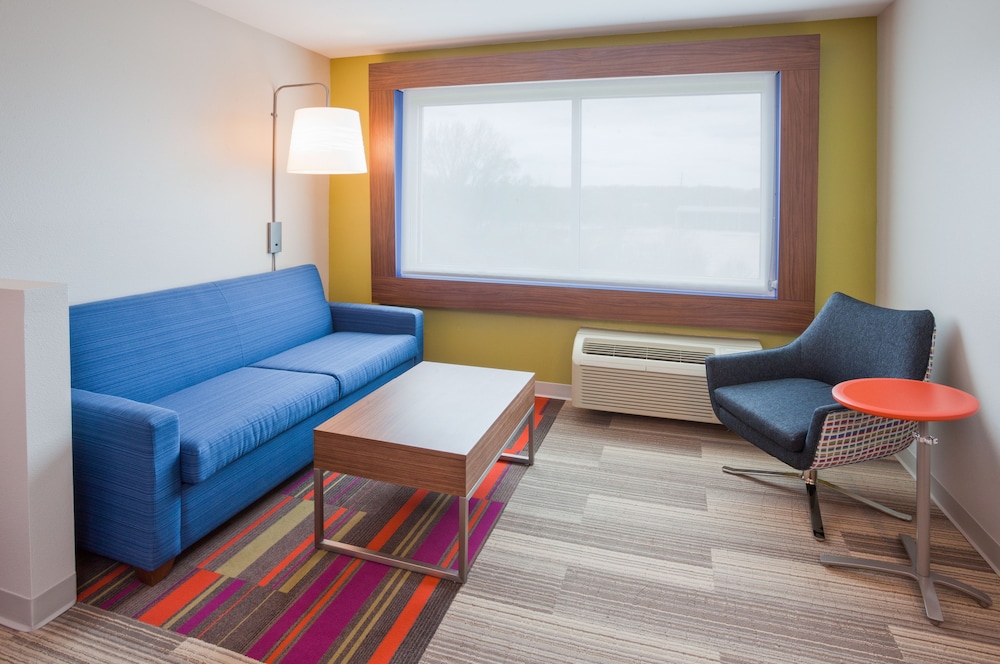 Holiday Inn Express And Suites Des Moines Downtown 39/55
