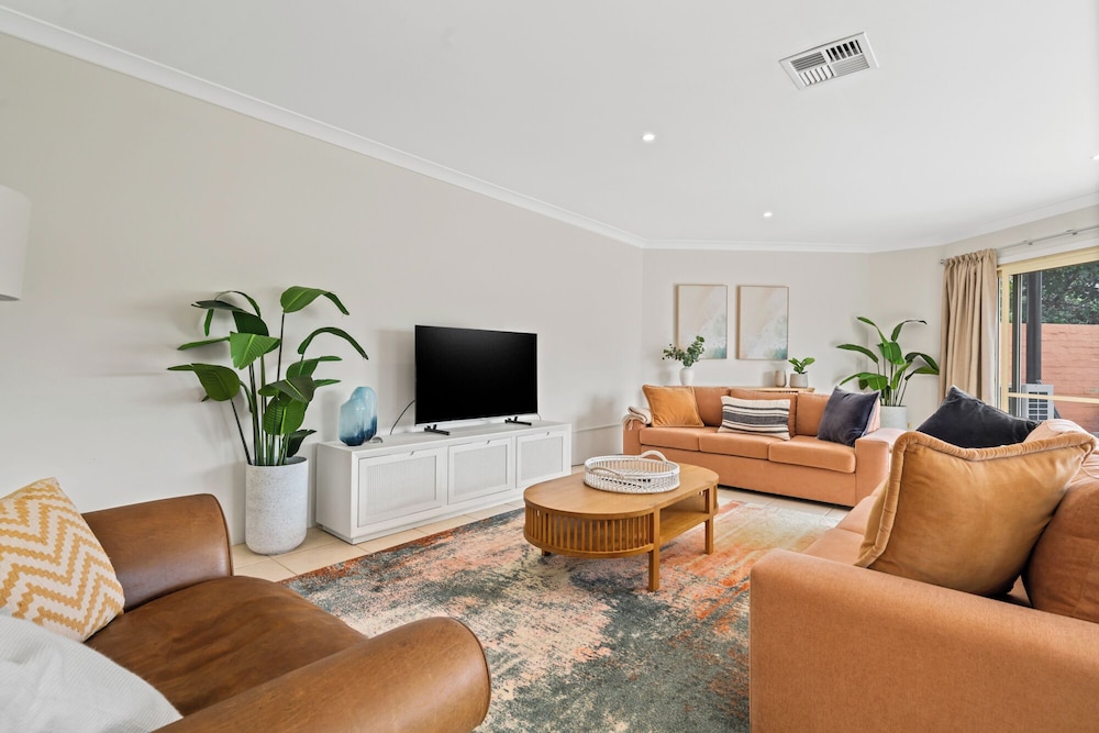 Terrigal Sails Serviced Apartments 46/63