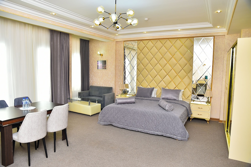 Karat Inn 38/50