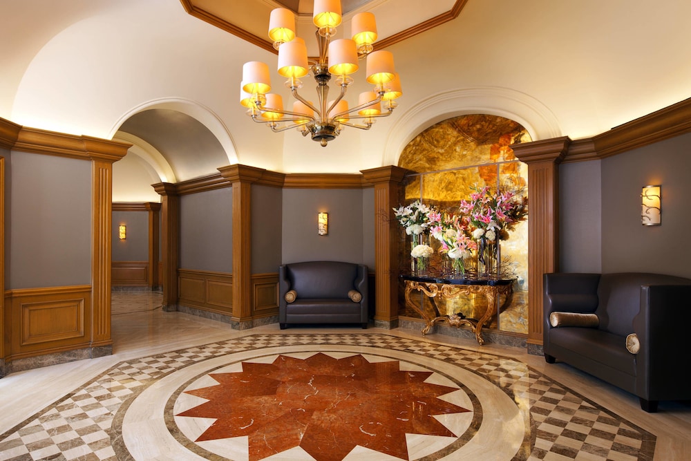 St Regis Hotel 7/33