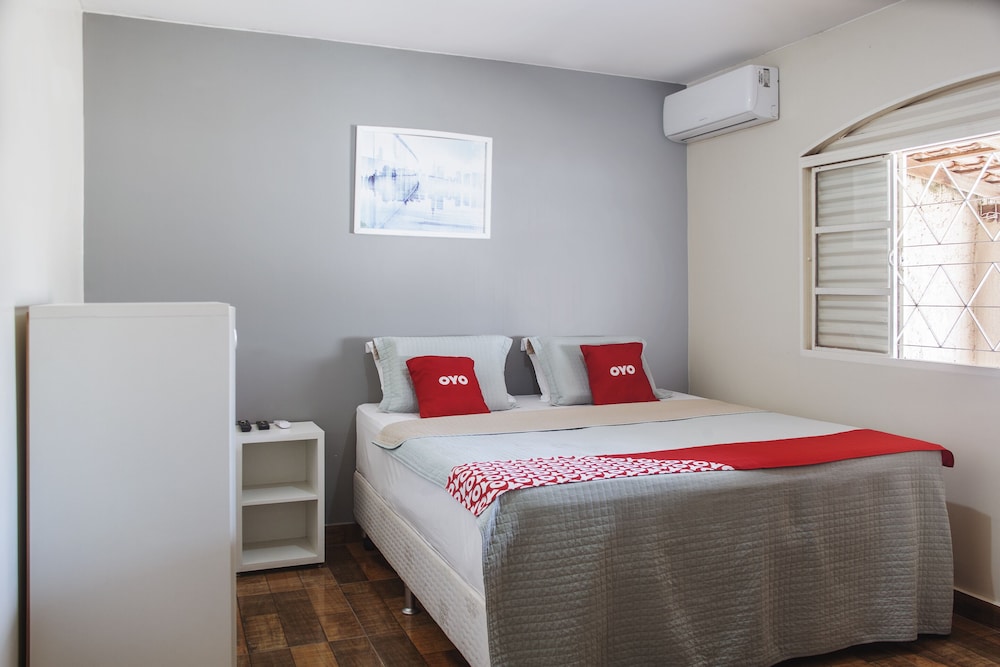 OYO M&J Hotel 14/33