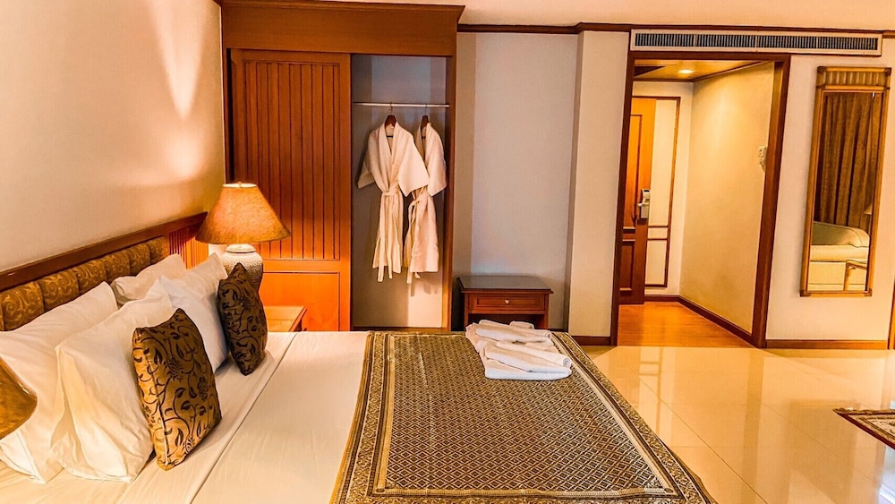 K Park Grand Hotel 48/76