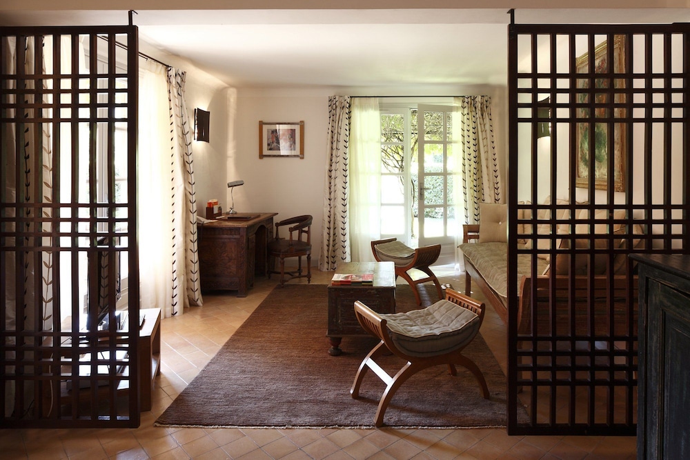 Hostellerie De L'abbaye De La Celle 26/50