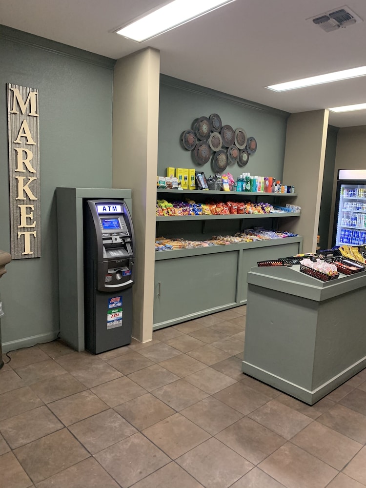 Family Garden Inn Suites 9/50