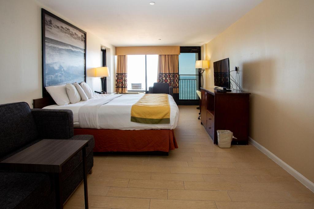 Deluxe, King Bed, Ocean Front, Aqua Vista Resort Hotel 5/6