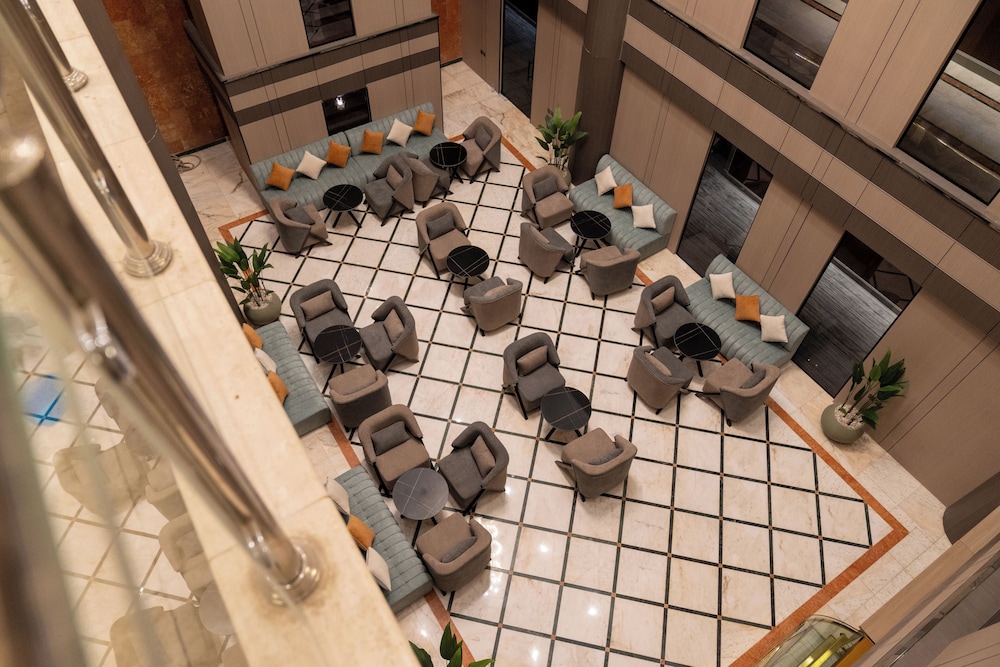فندق كابيتال أو 162 برزين(Brzeen Hotel) 42/50