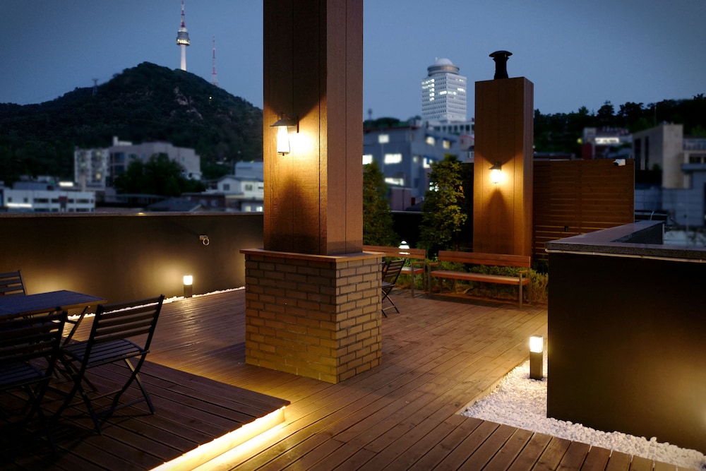 Lumia Hotel Myeongdong 23/25