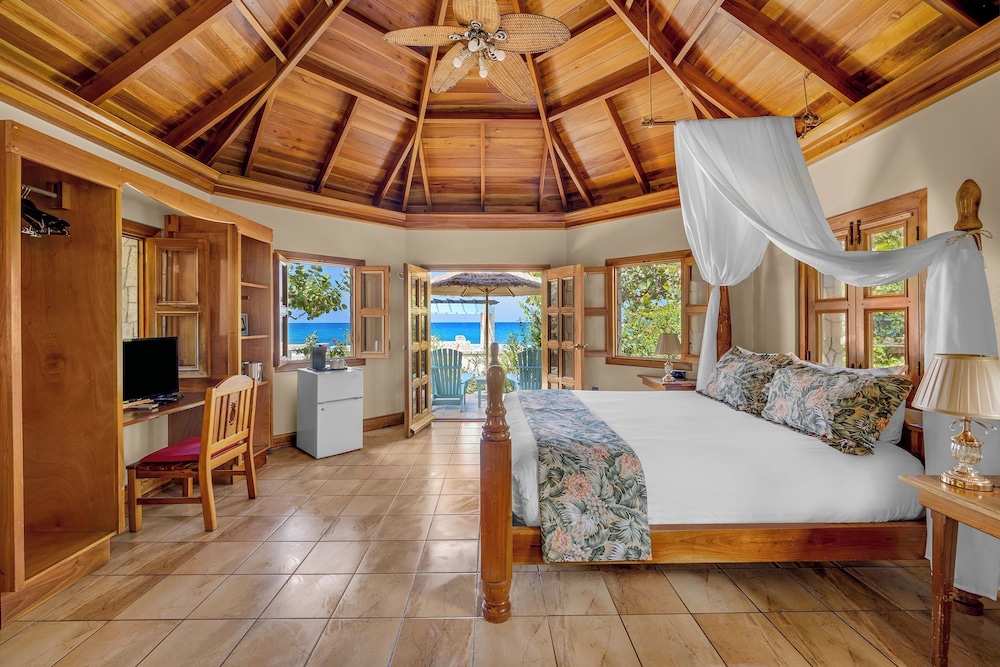 Ocean Cliff Hotel Negril 19/69