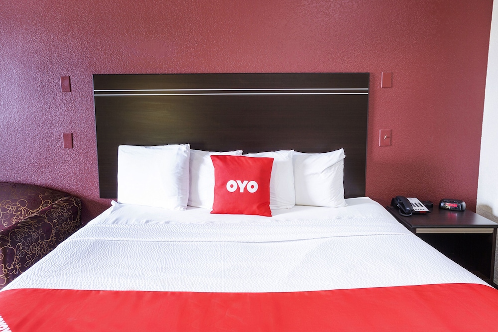 OYO Hotel LSU 20/70